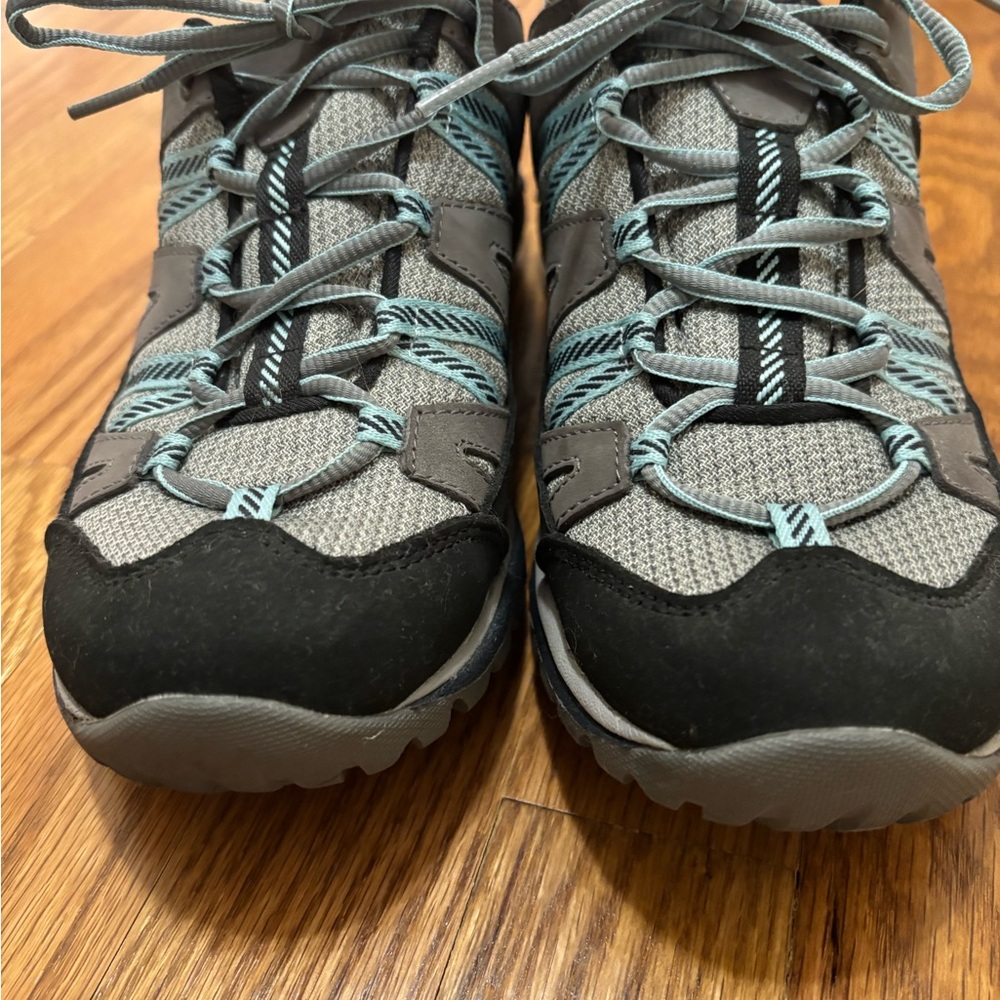 Merrell Gray and Teal Women's Trail Shoes - Picture 2 of 7